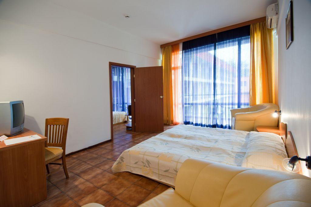 Regina Hotel Sunny Beach Room photo